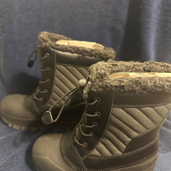 Kids Skylar Winter Boots Black 2 - Picture 5 of 6